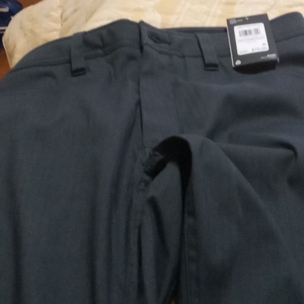 Under Armour pants black